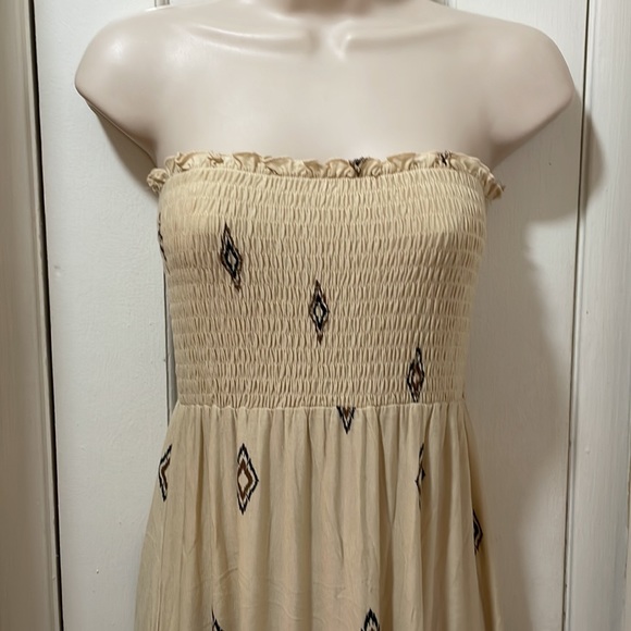 Love Tree - Picture 2 of 6